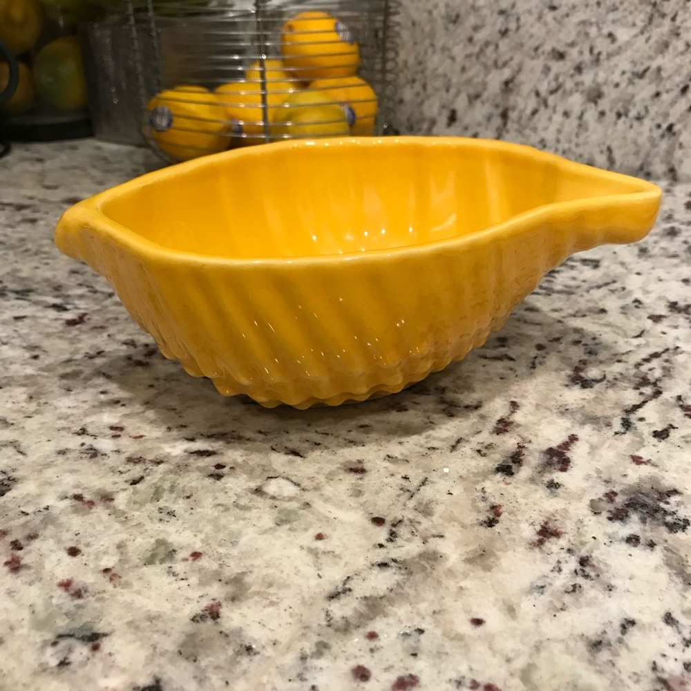 Appolia Ceramic Shell Shaped Small Casserole Bowl